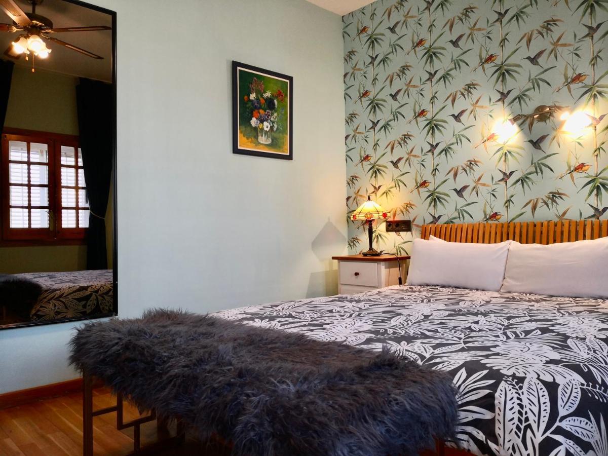 Privat Hotel Liberty Ситжес Екстериор снимка