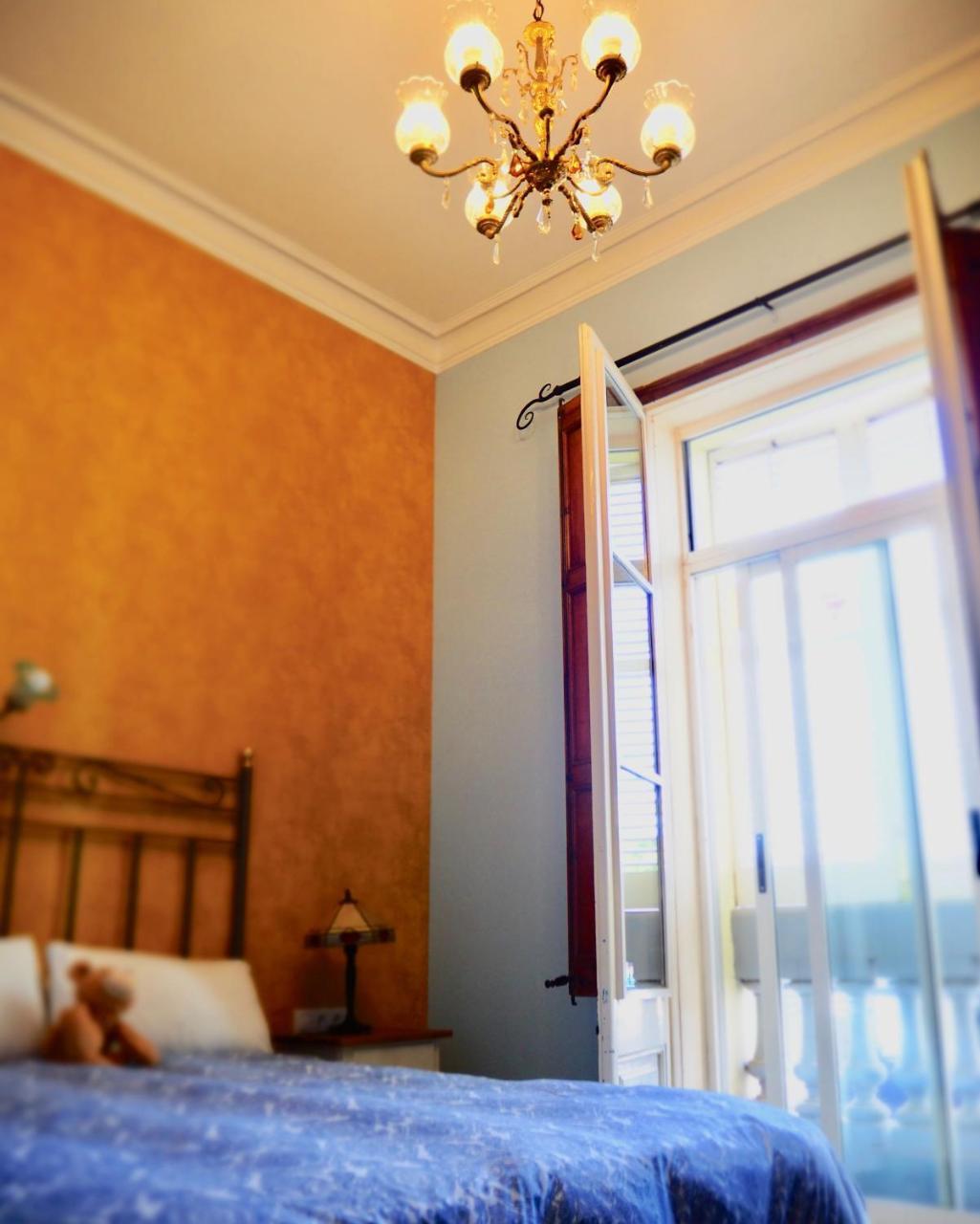 Privat Hotel Liberty Ситжес Екстериор снимка